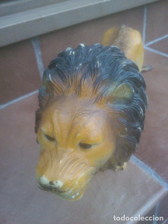 Figuras de goma y PVC: GRAN LEON GOMA - Foto 3