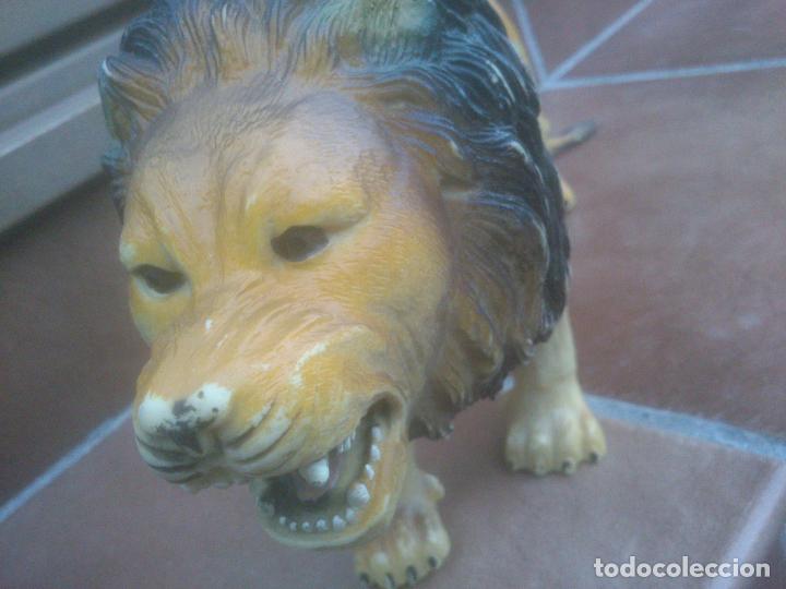 Figuras de goma y PVC: GRAN LEON GOMA - Foto 4