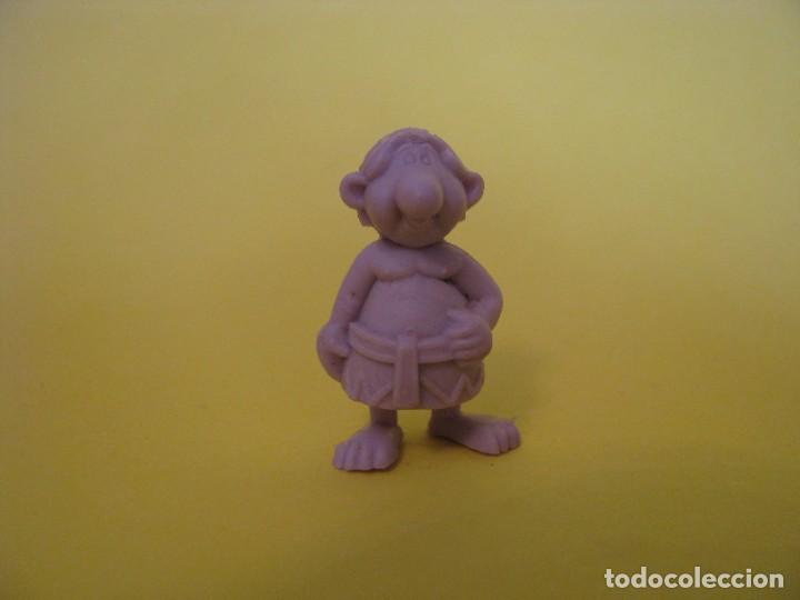 Figuras de goma y PVC: DUNKIN ASTERIX DARGAUD. ESCLAVO. GRIS. - Foto 1