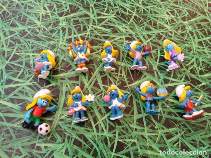 Figuras de goma y PVC: Lote Pitufinas de goma - Foto 1