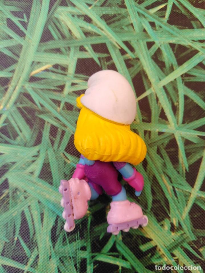 Figuras de goma y PVC: Lote Pitufinas de goma - Foto 6