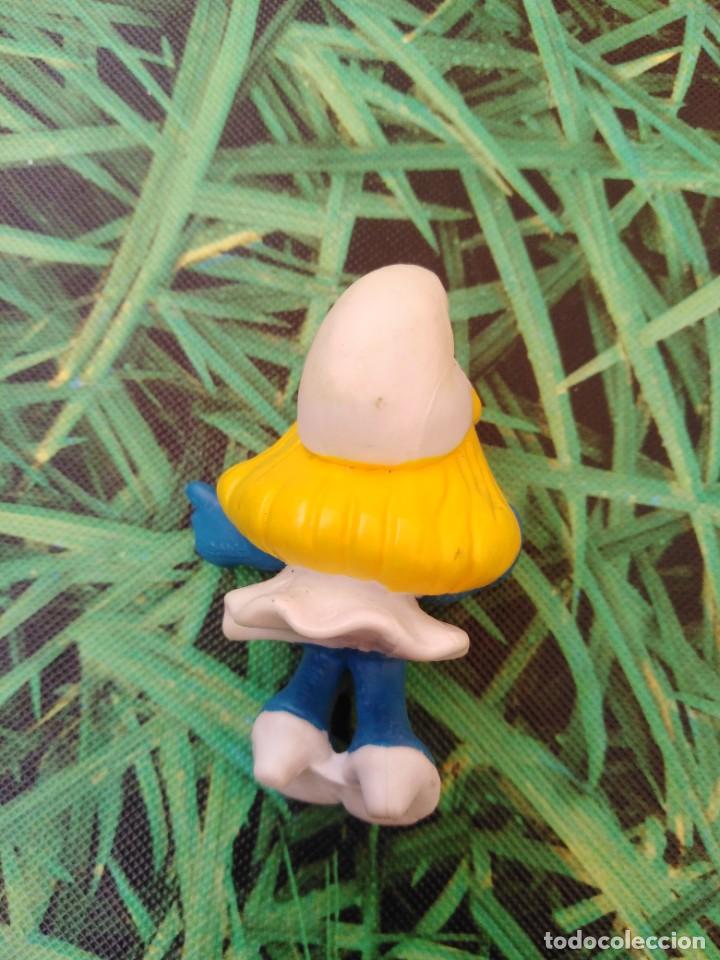 Figuras de goma y PVC: Lote Pitufinas de goma - Foto 10