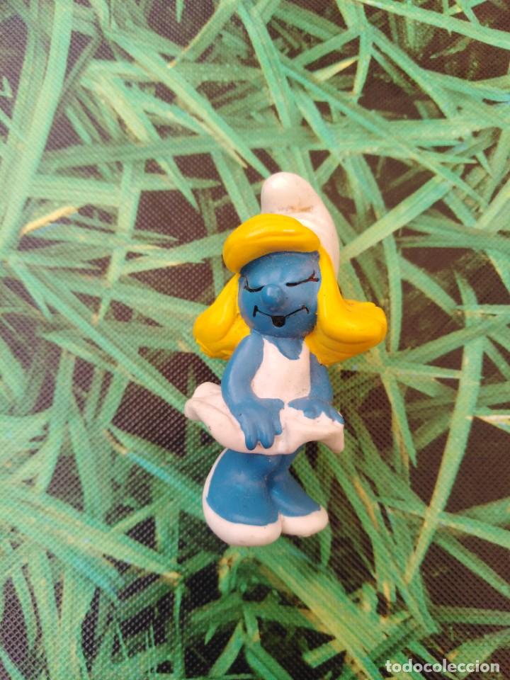 Figuras de goma y PVC: Lote Pitufinas de goma - Foto 14