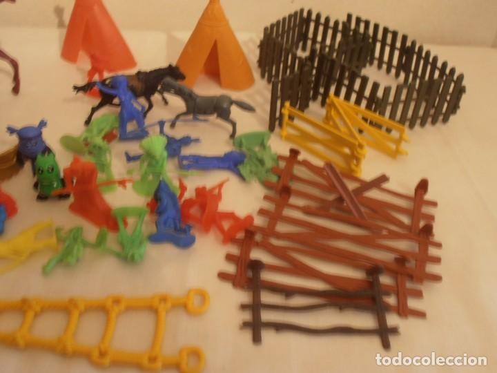 Figuras de goma y PVC: LOTE FIGURAS DE PVC - Foto 4