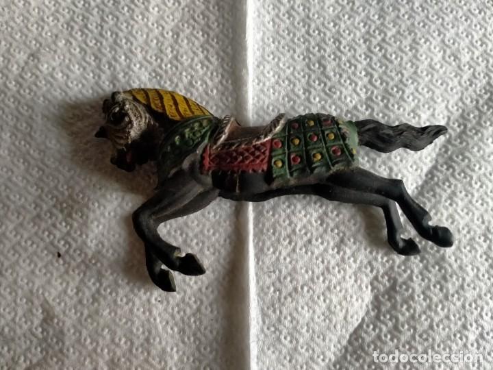 Rubber and PVC Figures: CABALLO GRANDE DE PL&Aacute;STICO NO SE MODELO NI ME ARCA POSIBLE LAFREDO
