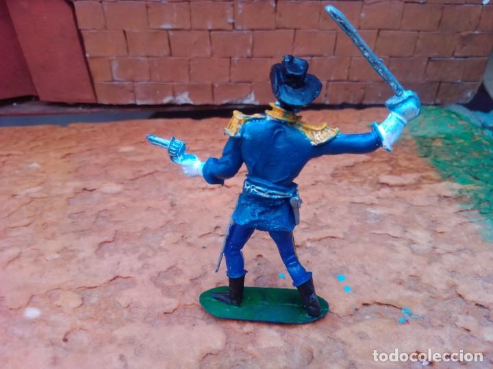 Figuras de goma y PVC: Coronel de comansi - Foto 2