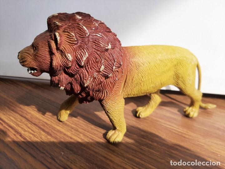 Figuras de goma y PVC: Le&oacute;n goma. - Foto 1