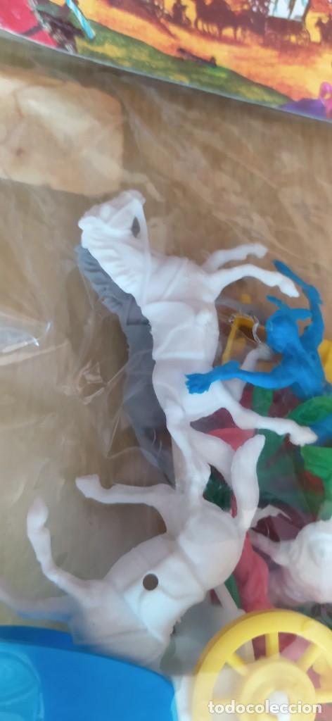 Figuras de goma y PVC: CARAVANA DEL OESTE - Foto 3