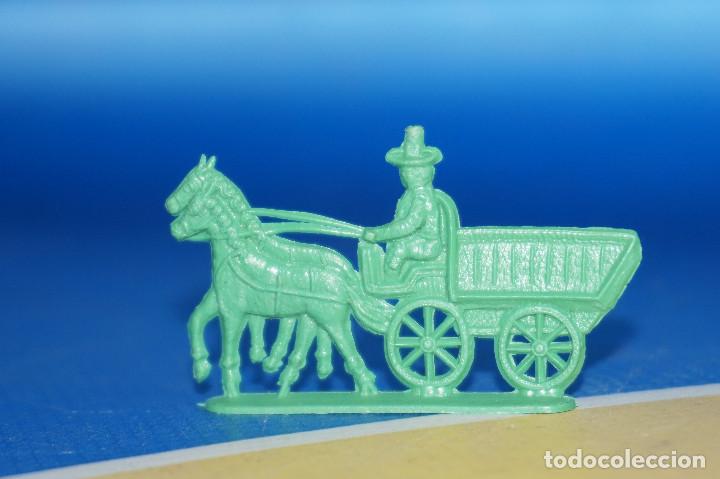 Figuras de goma y PVC: Indios y vaqueros de pl&aacute;stico planos. Montaflex. Montaplex - Foto 1