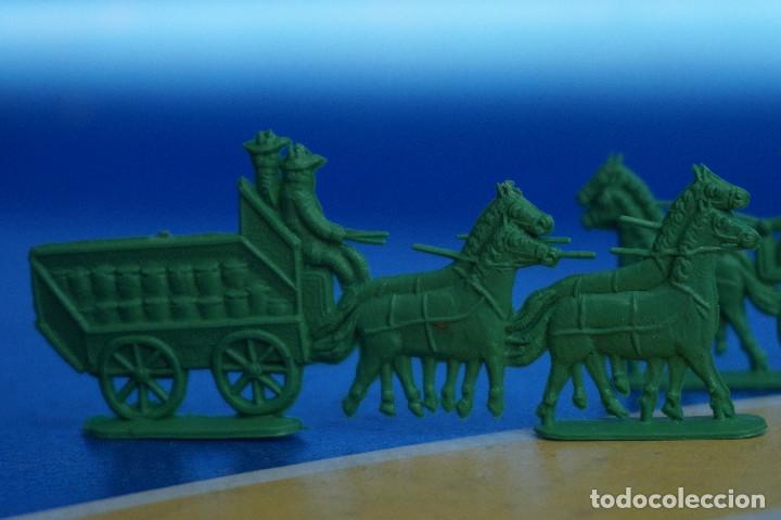 Figuras de goma y PVC: Indios y vaqueros de pl&aacute;stico planos. Montaflex. Montaplex - Foto 6