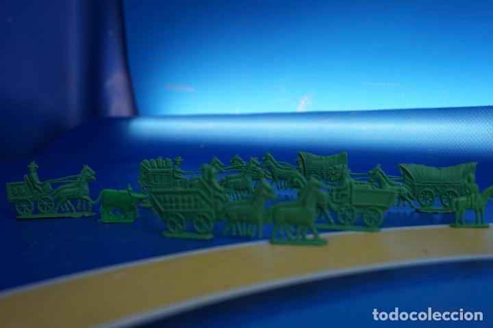 Figuras de goma y PVC: Indios y vaqueros de pl&aacute;stico planos. Montaflex. Montaplex - Foto 8