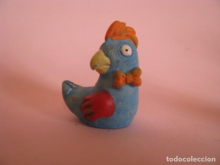 Figuras de Borracha e PVC: FIGURA DE GALLINA. 3 CM DE ALTURA.