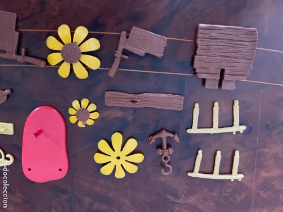 Figuras de goma y PVC: LOTE ACCESORIOS DE LOS PITUFOS - Foto 2