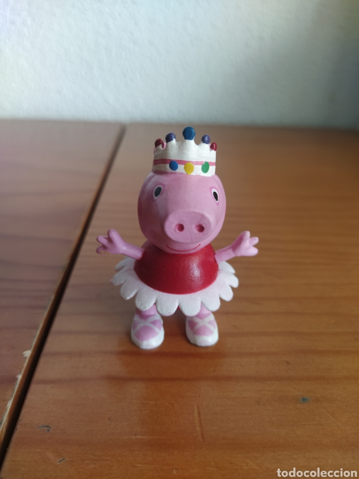 Figuras de goma y PVC: Figura Peppa Pig. De Comando. - Foto 1