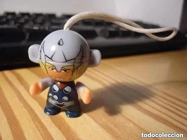 Figuras de goma Kinder: FIGURA KINDER H&Eacute;ROES MARVEL. THOR - Foto 1
