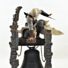 Figuras de Goma y PVC: FIGURA ASSASSIN´S CREED BAYEK UBISOFT ALTAIR BELL TOWER. Lote 297825223
