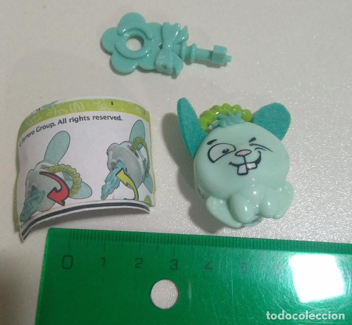 Figuras de Borracha e PVC: kinder pascua animales bosque mu&ntilde;eco miniatura figura candado especie de conejo llave bpz papel