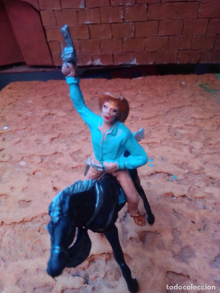 Figuras de goma y PVC: Vaquero y caballo de jecsan - Foto 1