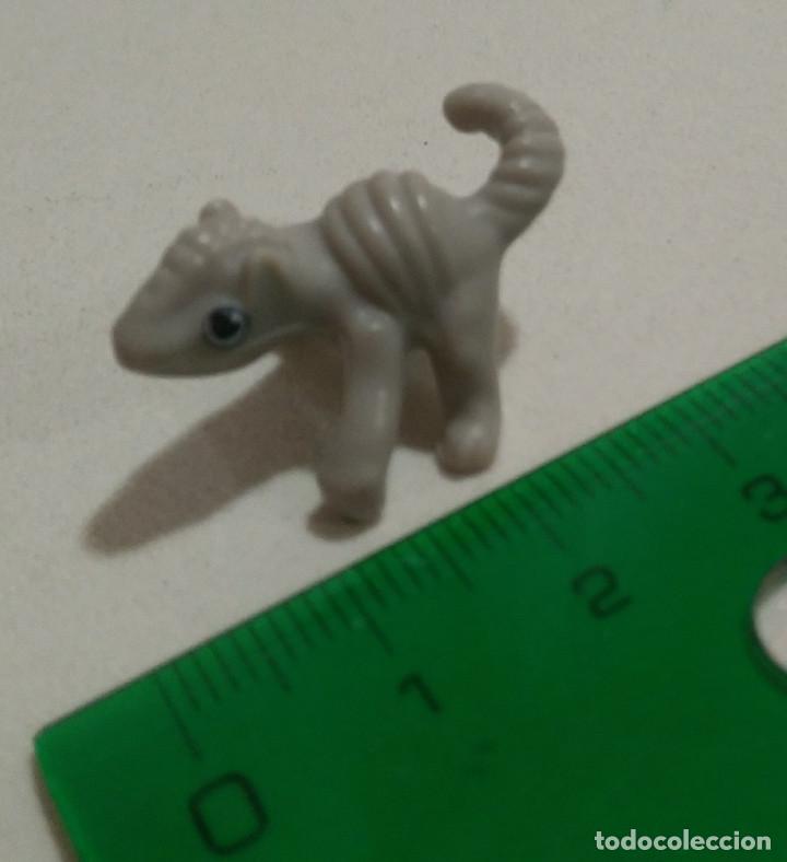 Figurines en Caoutchouc et PVC: figurita animal miniatura mini kinder