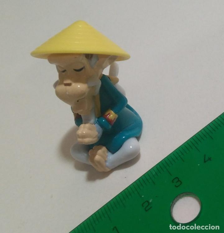 Figurines en Caoutchouc et PVC: mono karateca monobloc kinder macaco monkey yoga meditacion zen figurita figura ka