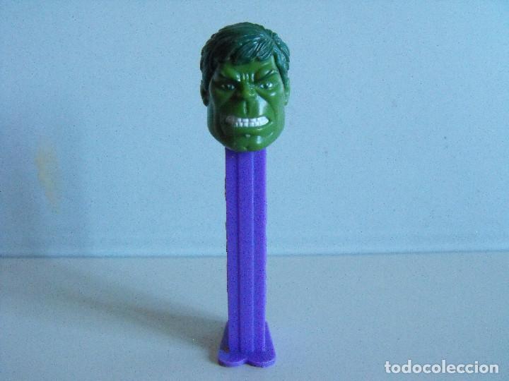 Figuras de goma y PVC dispensador PEZ: Dispensador caramelos PEZ. Increible HULK de Marvel. - Foto 1