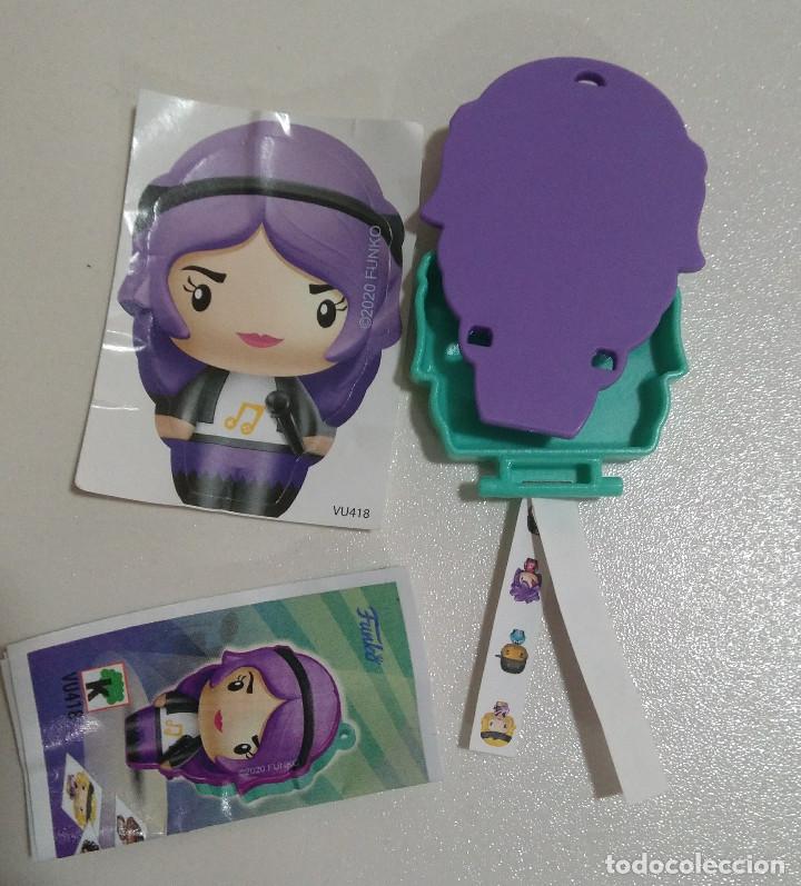 Figuras de Borracha e PVC: figura funko kinder joy 2021 mu&ntilde;eco cajita pegatinas bpz papel pegatinas completo