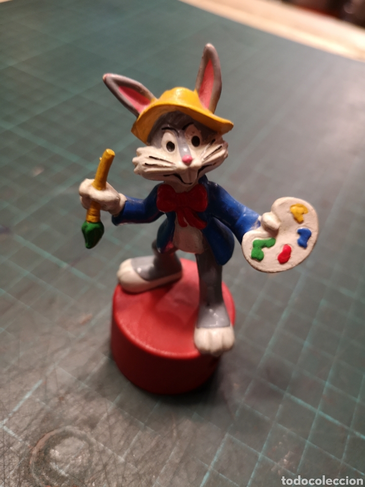 Figuras de goma y PVC: Sacapuntas Bully Bugs Bunny - Foto 3