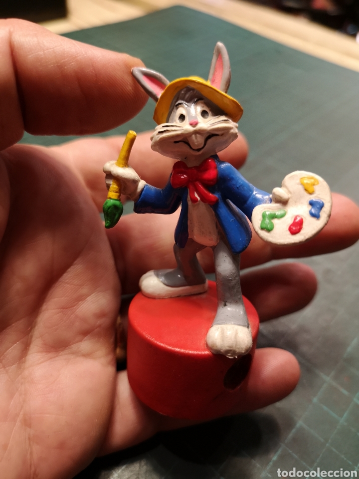 Figuras de goma y PVC: Sacapuntas Bully Bugs Bunny - Foto 4