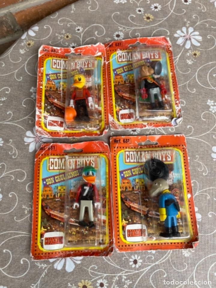 Figuras de goma y PVC: 4 MU&Ntilde;ECOS COMAND BOYS COMANSI - Foto 1