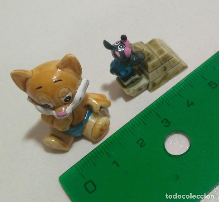 Kinder &Uuml;berraschung: ratoncito bebe raton piramide gATO EGIPCIO KINDER EGIPTO MU&Ntilde;ECO FIGURA monobloc variante francia