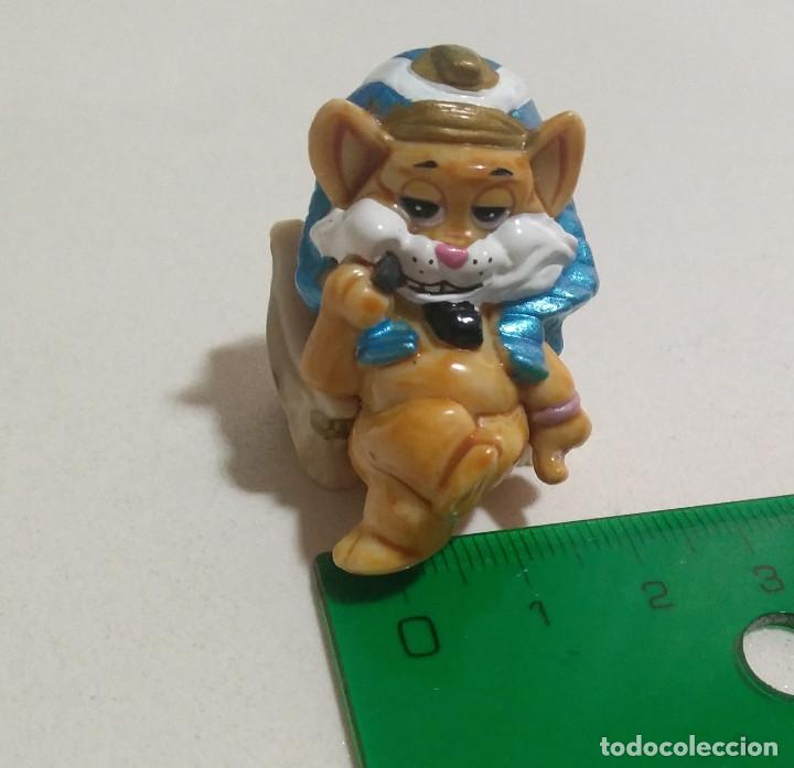 Kinder &Uuml;berraschung: faraon gATO EGIPCIO KINDER EGIPTO MU&Ntilde;ECO FIGURA monobloc variante francia