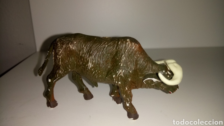 Figuras de goma y PVC: FIGURA DE B&Uacute;FALO CAFRE. - Foto 2
