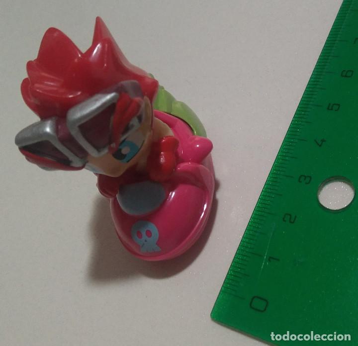 Kinder &Uuml;berraschung: kinder cabezon mu&ntilde;eco coche o nave mu&ntilde;equito tipo japones