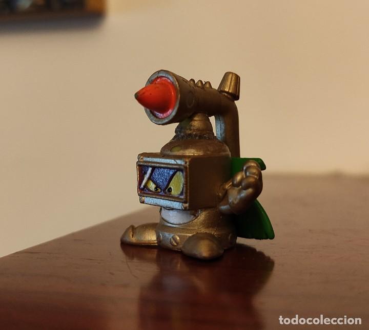 Figuras de goma Kinder: KINDER - M&Aacute;QUINA SOPLETE CON CAPA. - Foto 1