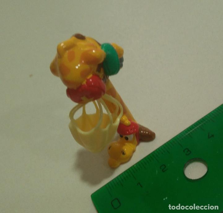 Kinder &Uuml;berraschung: super girafa jirafa kinder monobloc deportes extremos mu&ntilde;eco figurita paracaidas paracaidista