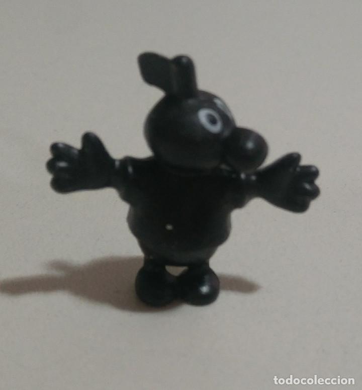 Kinder &Uuml;berraschung: mini mu&ntilde;eco figura mu&ntilde;equito miniatura kinder nota musical