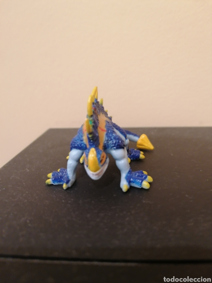 Figuras de goma y PVC: Invizimals Draco Comansi 2011 PVC - Foto 4