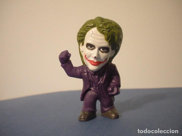 Figuras de goma y PVC: NESTLE - WARNER BROS - JOKER. - Foto 1
