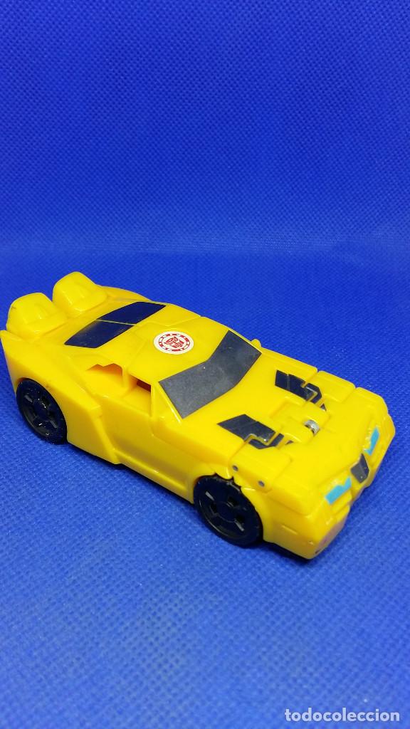 Figuras de goma y PVC: FIGURA TRANSFORMER COCHE AMARILLO - Foto 1