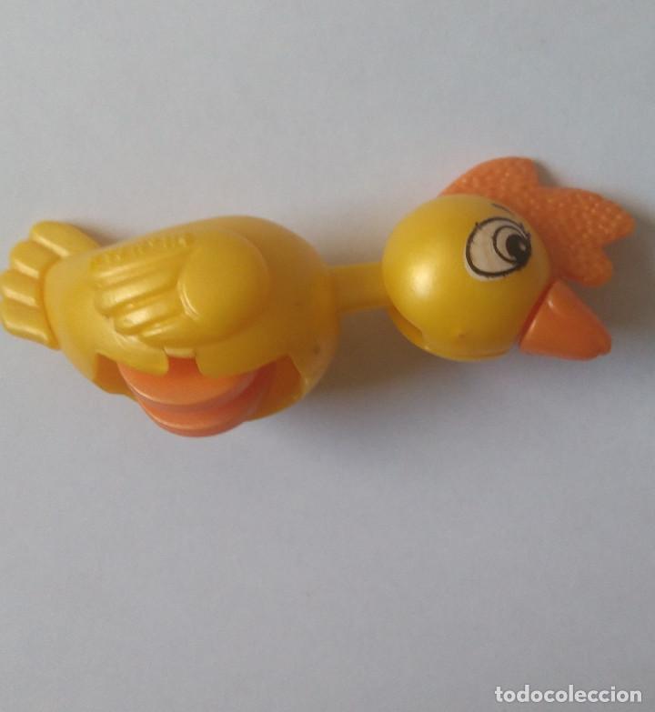 Figure di Gomma e PVC: gallina kinder mu&ntilde;eco animal ruedas secundario montable antiguo