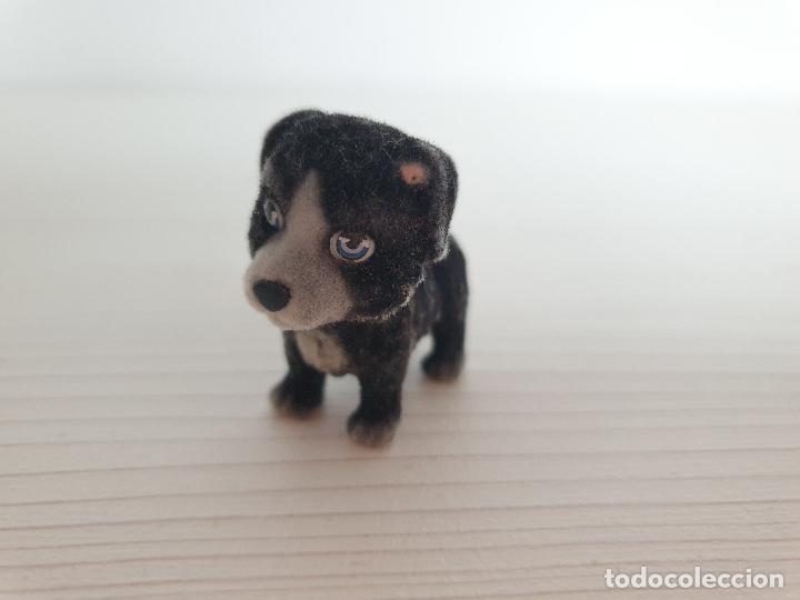 Figura perrito de terciopelo