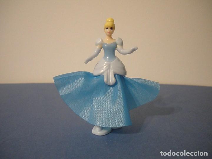 Figure di Gomma e PVC: KINDER 2018 - DISNEY PRINCESS, CINDERELLA CENICIENTA - EN-404A.