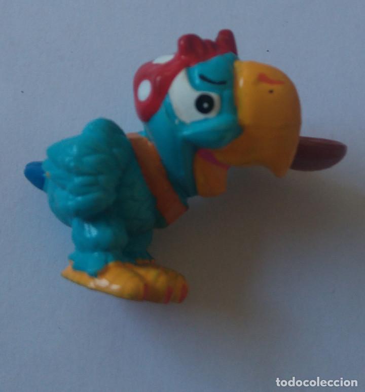 Figure di Gomma e PVC: figura KINDER LORO PIRATA PAPAGAYo miniatura mini papagali con cuchara
