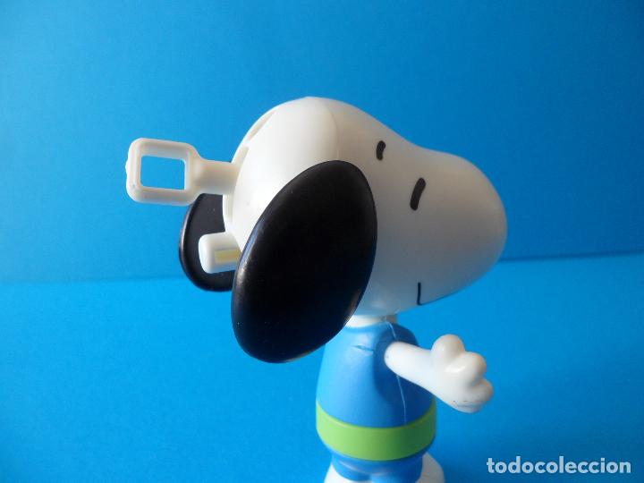 Figuras de goma y PVC: Figuras Snoopy Mcdonalds 2018 - Peanuts - Funcionan - Foto 9