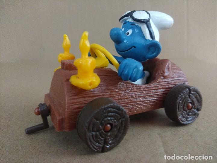 Figuras de Goma y PVC: FIGURA PITUFO EN COCHE/PEYO 1982.
