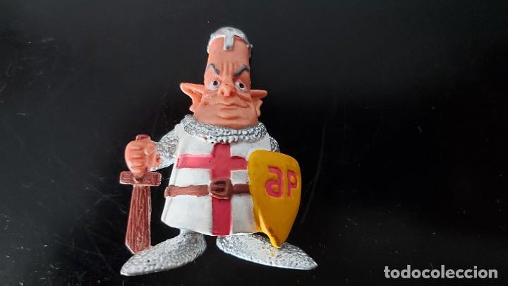 Figuras de goma y PVC: MU&Ntilde;ECO MANUEL FRAGA - Foto 1
