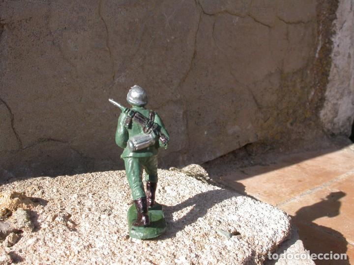 Figuras de goma y PVC: PECH - Foto 2