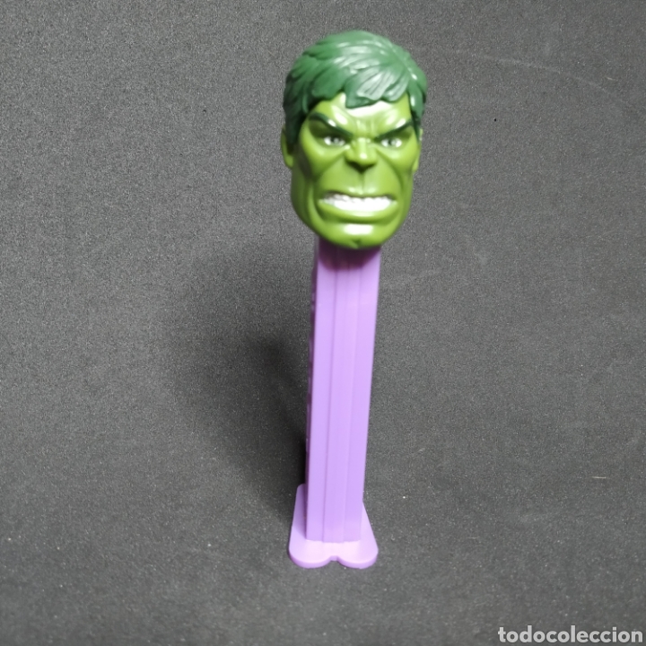 Figuras de goma y PVC dispensador PEZ: Dispensador PEZ HULK de Marvel (China) - Foto 1