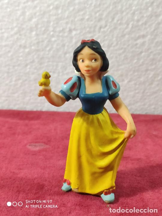 Figuras de goma y PVC: blancanieves bullyland bully 9,5 cm - Foto 1