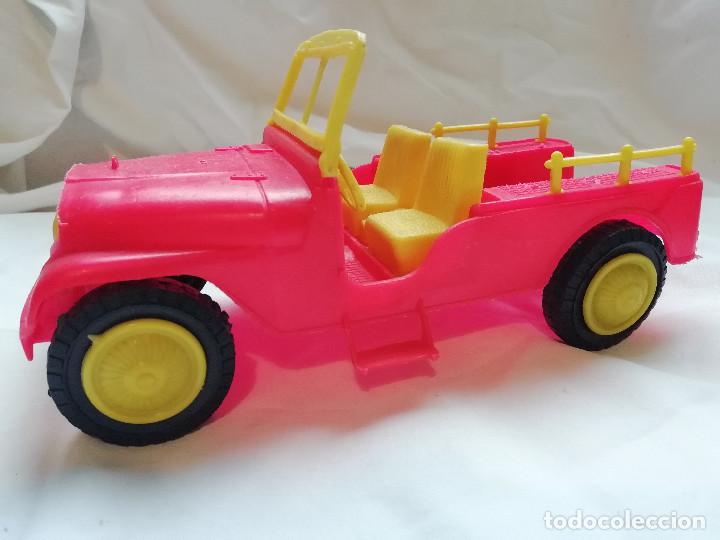 Figuras de goma y PVC: JEEP SAMBERS EN PLASTICO DE 21 CENTIMETROS - Foto 1